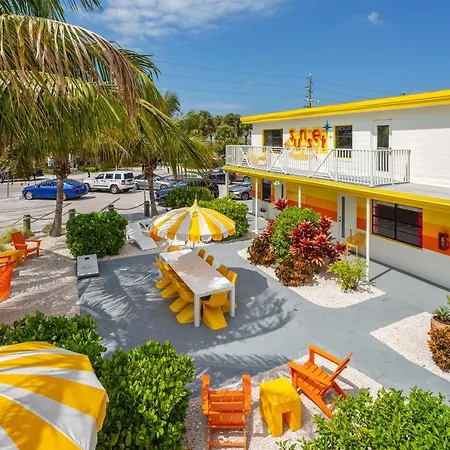 Sunset Inn And Cottages